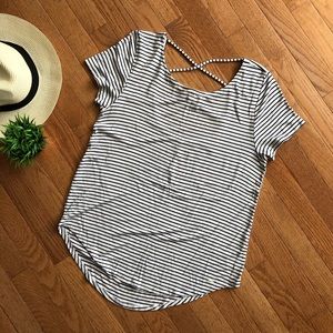 🌟3/$30 Hollister Must Have Collection T-shirt